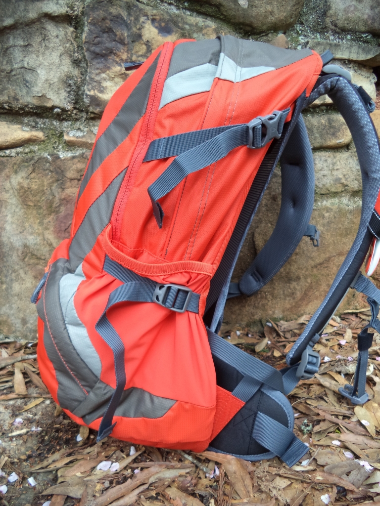 Pack Hacks: How to Tame Excess Backpack Straps – The Run Commuter