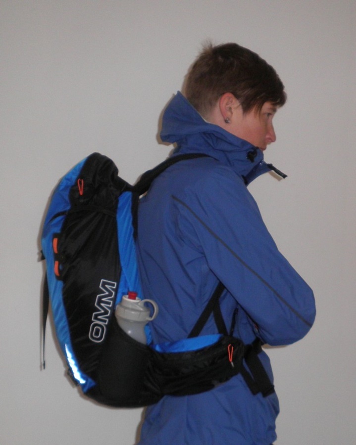 omm ultra 12 running backpack